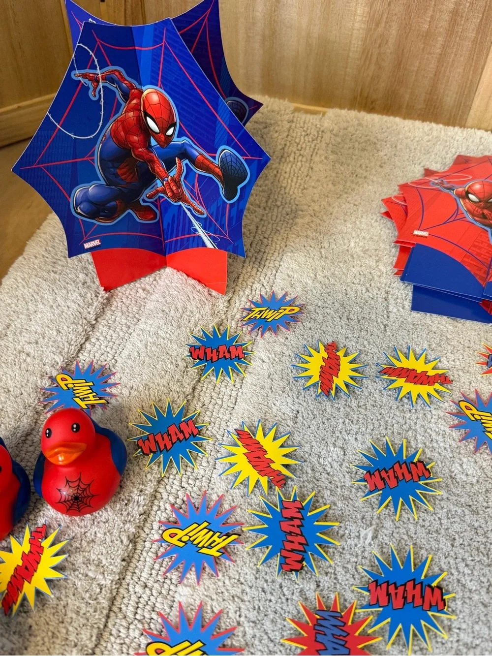 Spider-Man Red & Blue Party Supplies Kit - Official Marvel Style